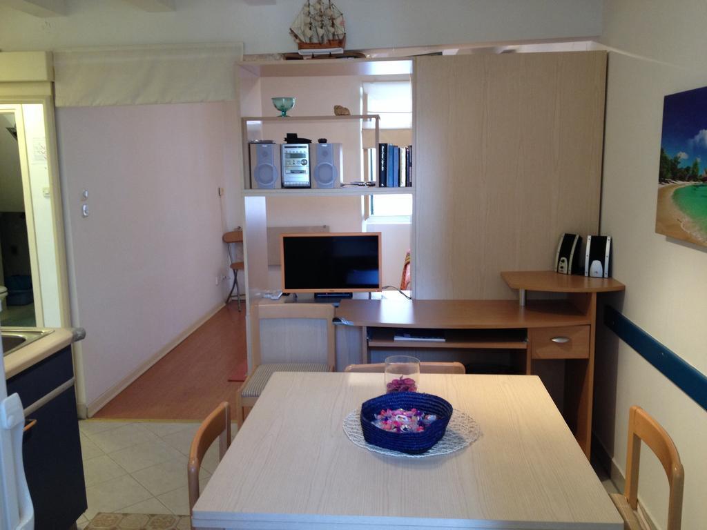 Ferienwohnung Ca'Del Sole Free Parking Rovinj Zimmer foto